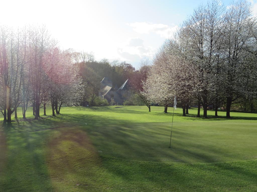 Golf & Hotel De Falnuee Mazy Luaran gambar