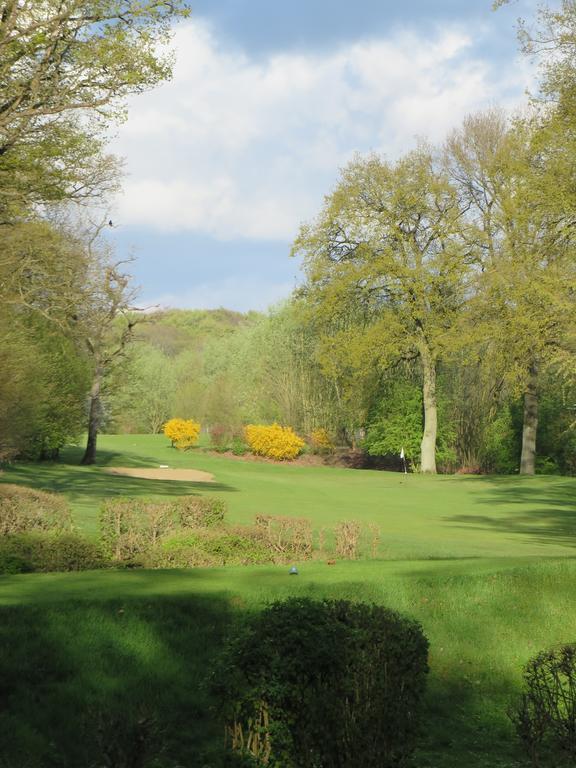 Golf & Hotel De Falnuee Mazy Luaran gambar